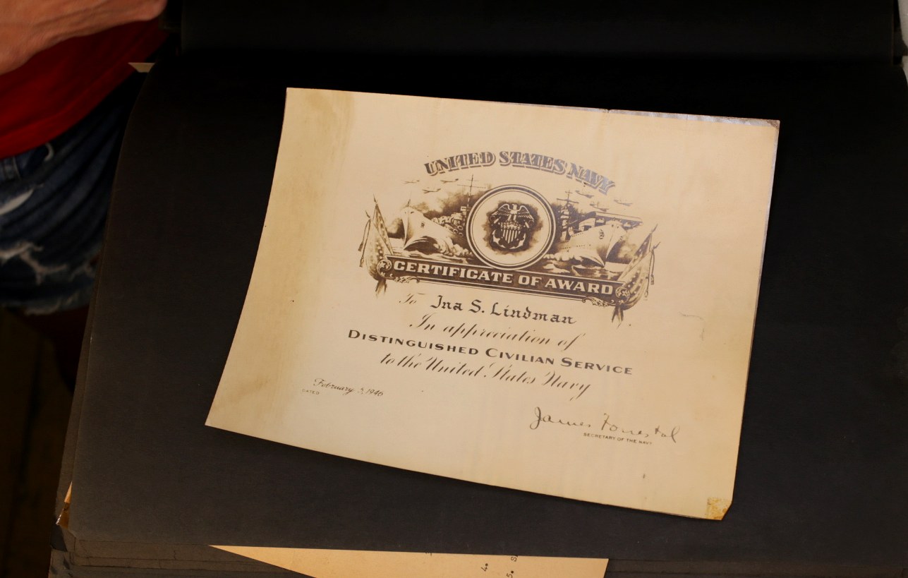 United Fruit Company honors Ina Lindman 1950
